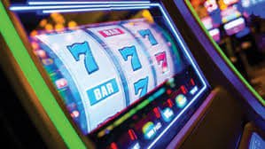 Live dealer blackjack table on bansos mobile